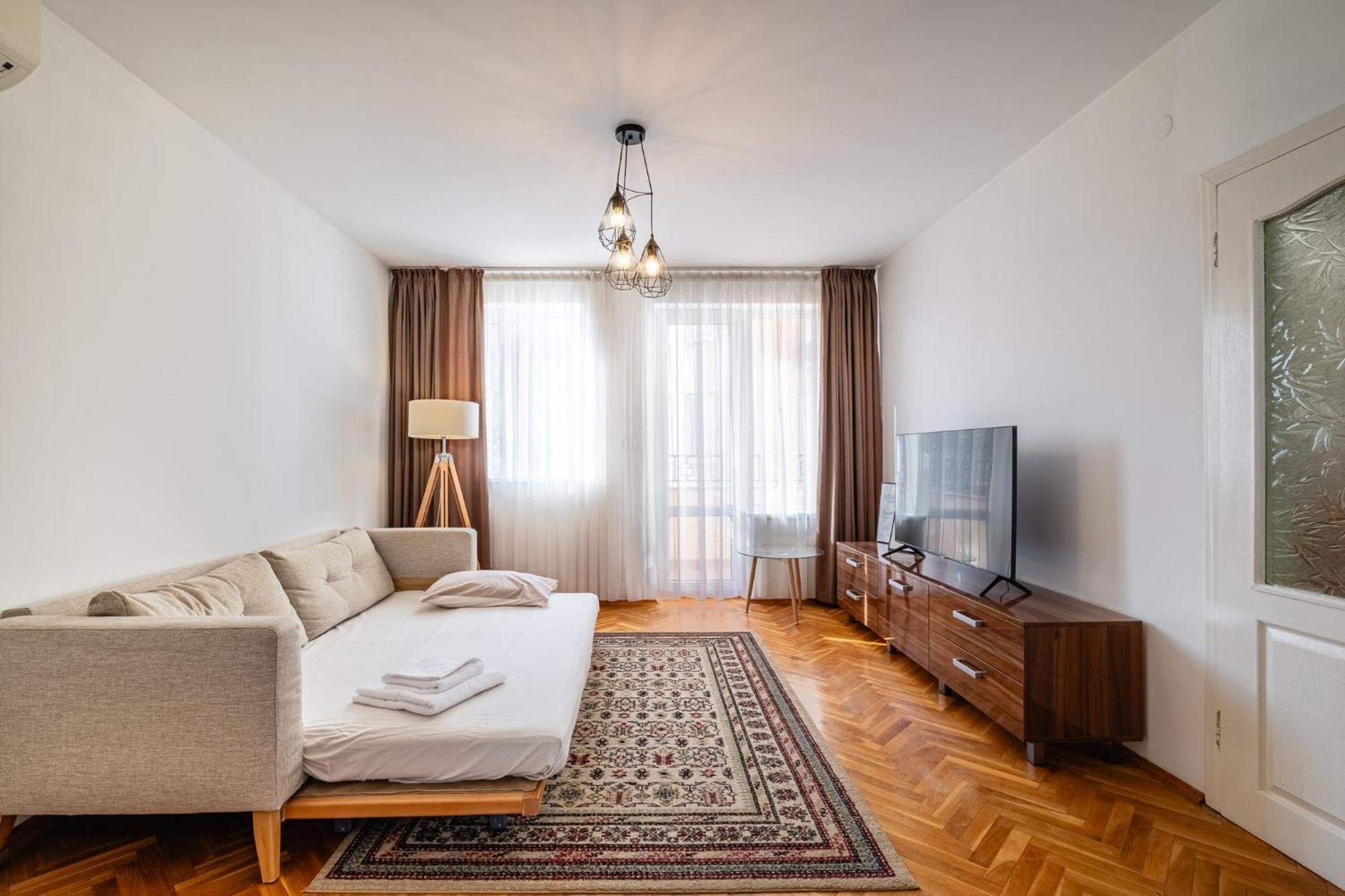 Seaside Serenity Charming Apartment By Sea Garden Varna Exterior photo